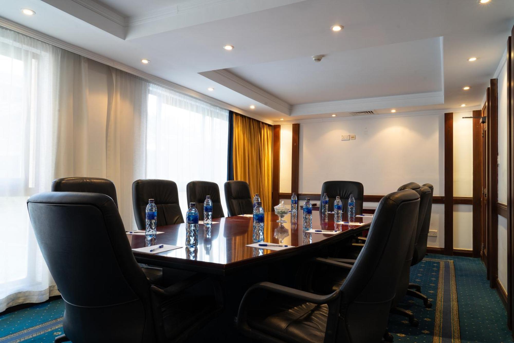 The Heron By Sarovar Portico India Nairobi Exterior photo